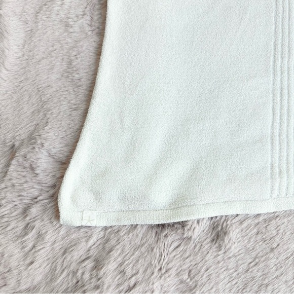 Barefoot Dreams White CozyChic Ultra Lite Center Ribbed Tank - Picture 2 of 6